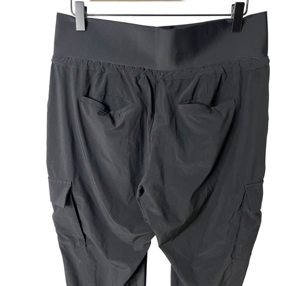 Athleta Sutton Cargo Jogger Black Size 8 Style 405713 Activewear Travel Pants - Picture 5 of 7